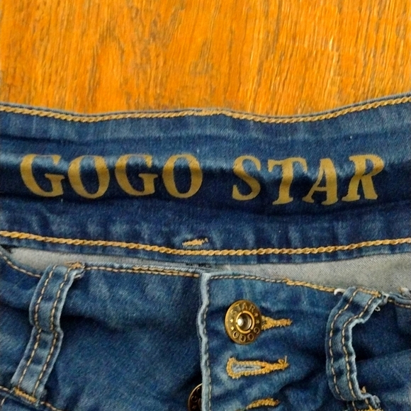Gogo Jean shorts - Picture 1 of 6
